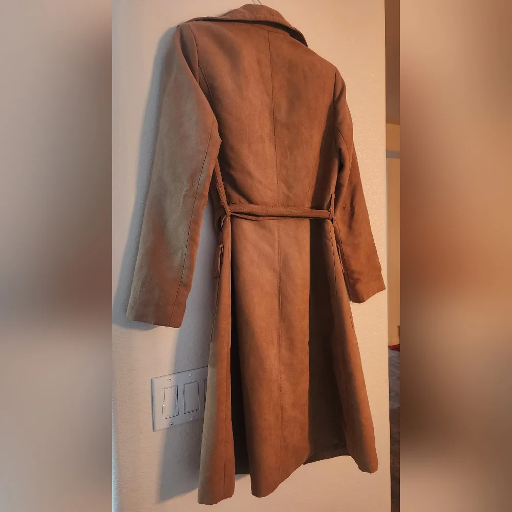 Coat - Picture 2 of 3